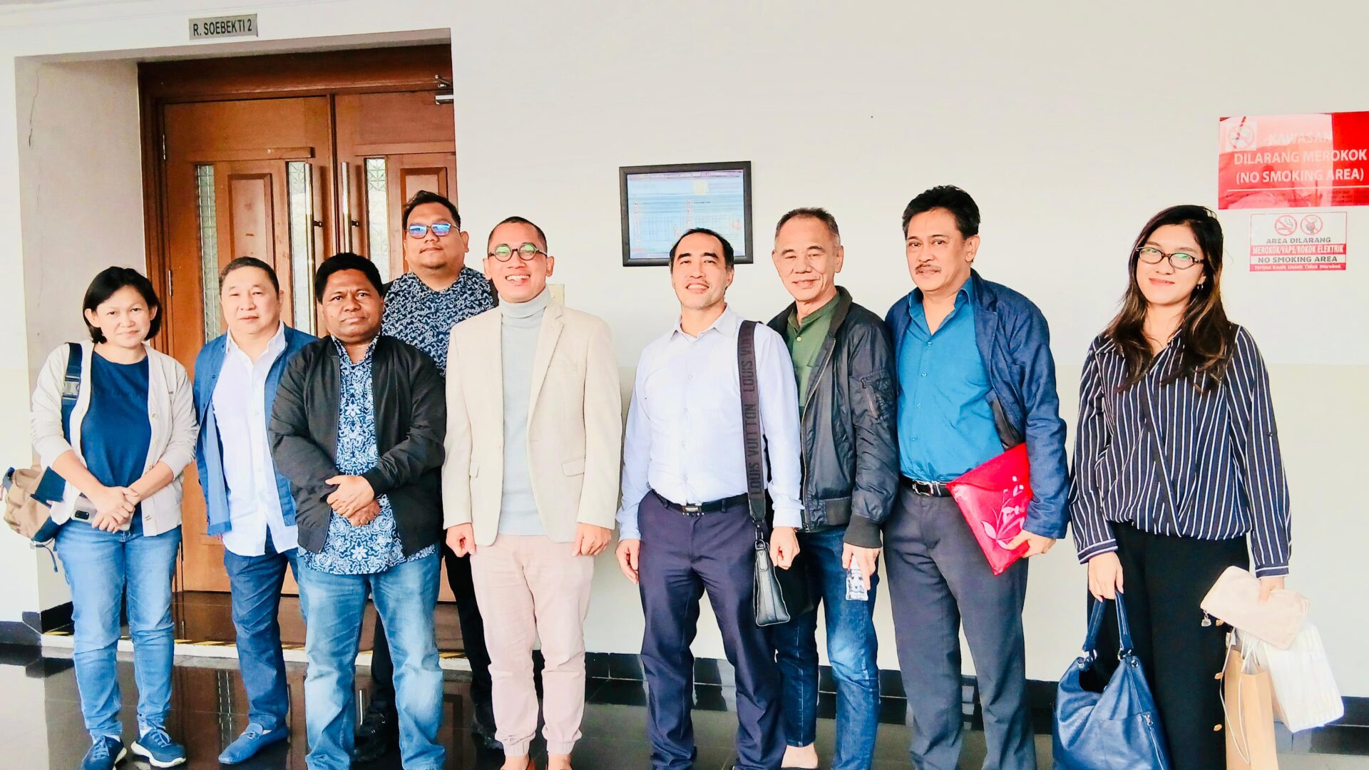 12be8c6b-e66b-4d17-acde-47918162c2db-scaled